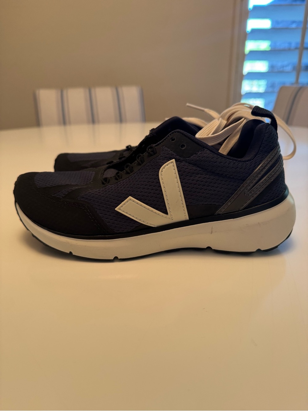 Veja Navy & Black Sneakers with White V Logo Size 5